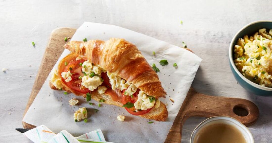 Croissant Bacon & Eggs