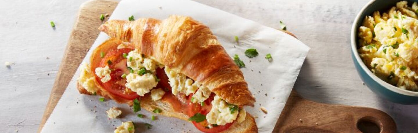 Croissant Bacon & Eggs