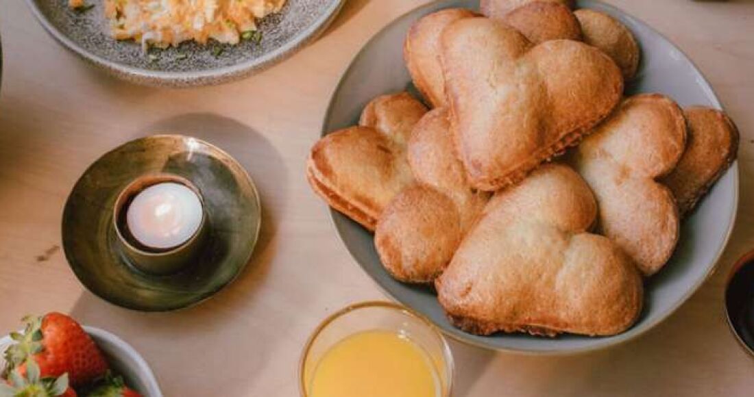 Er hangt liefde in de lucht bij ’t Stoepje